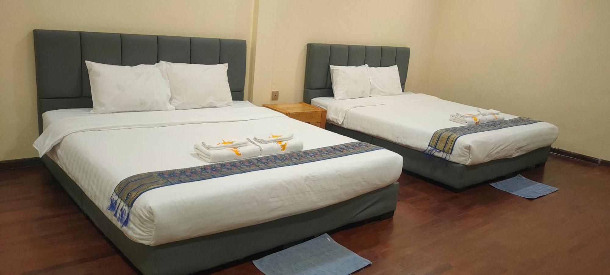 Yula Hotel Thatluang Vientiane Zimmer foto